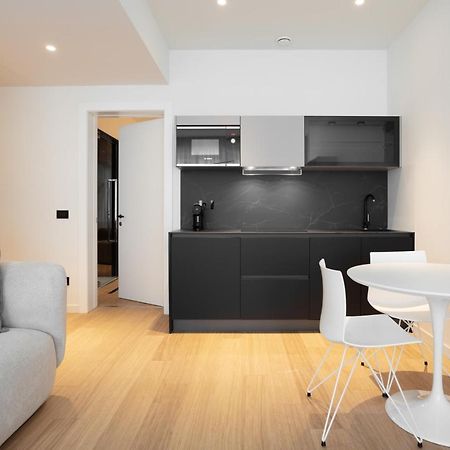 Sant'Ambrogio Apartments, Reception H24 ミラノ エクステリア 写真
