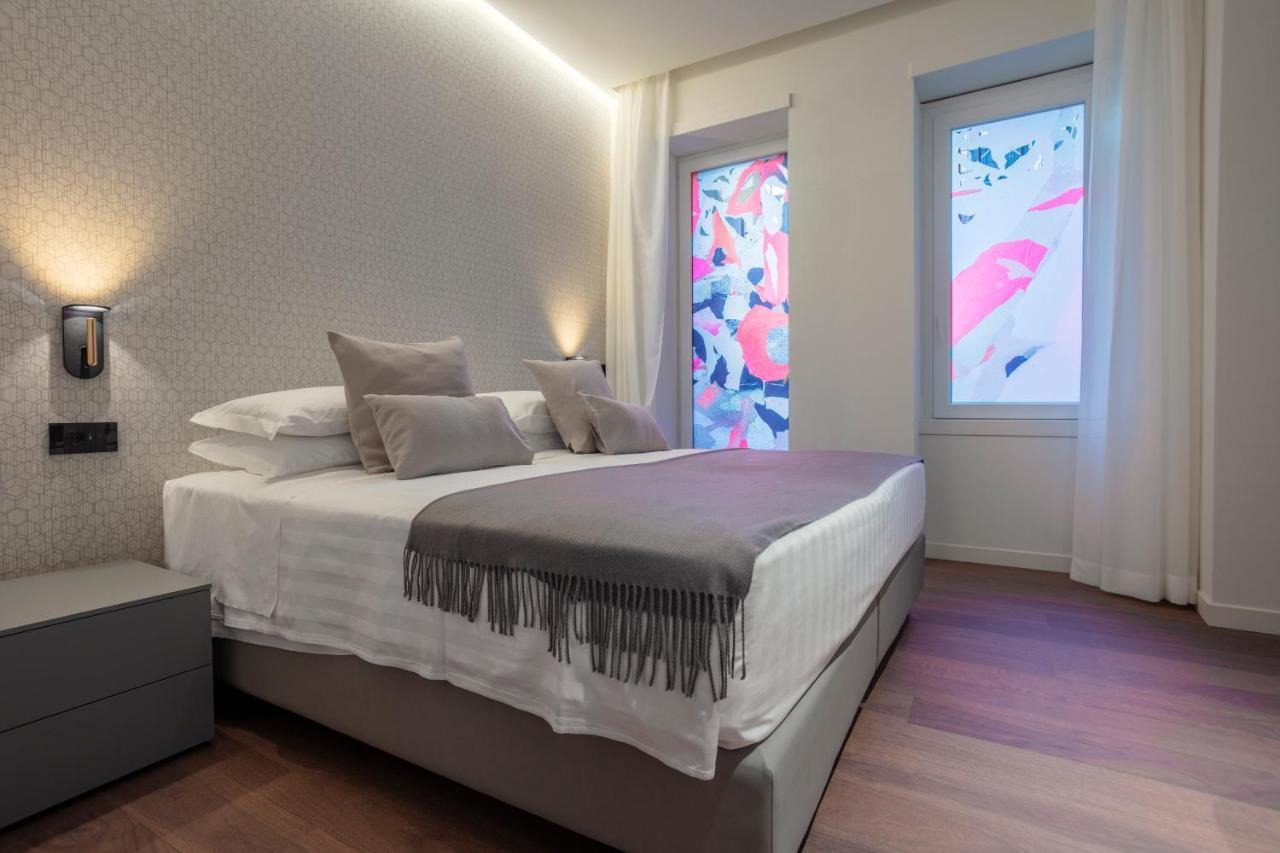 Sant'Ambrogio Apartments, Reception H24 ミラノ エクステリア 写真