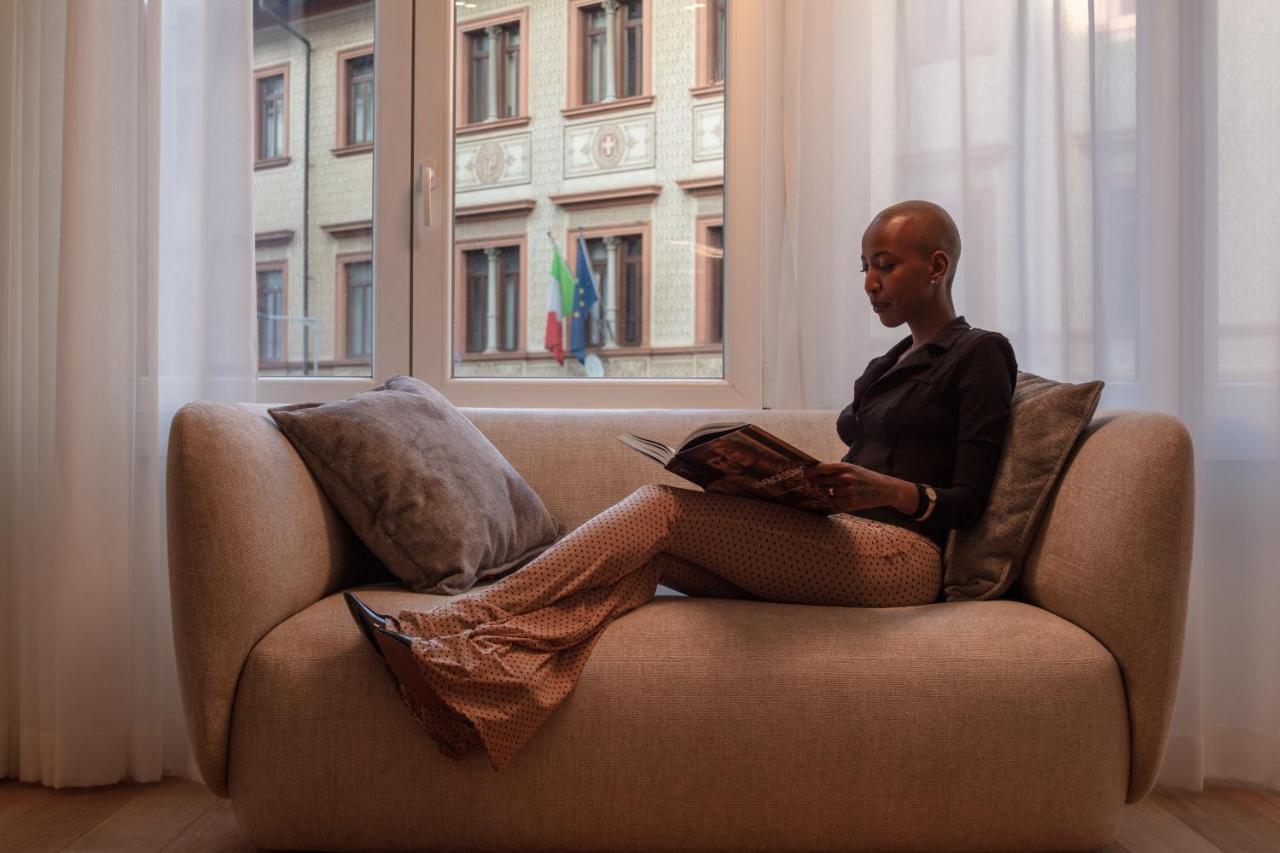 Sant'Ambrogio Apartments, Reception H24 ミラノ エクステリア 写真