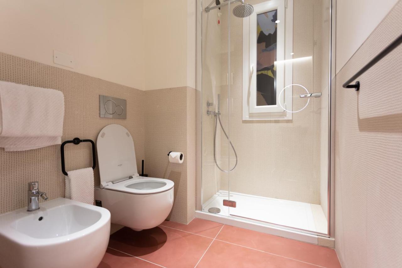 Sant'Ambrogio Apartments, Reception H24 ミラノ エクステリア 写真